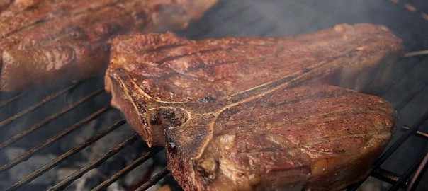 keto dieting - BBQ'd steak