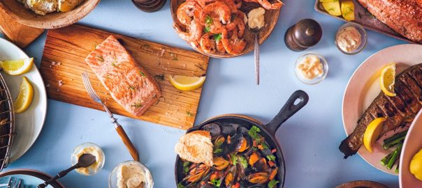 Enjoy healthy low carb keto friendly seafoods.